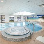 Swimming Pool with Jacuzzi