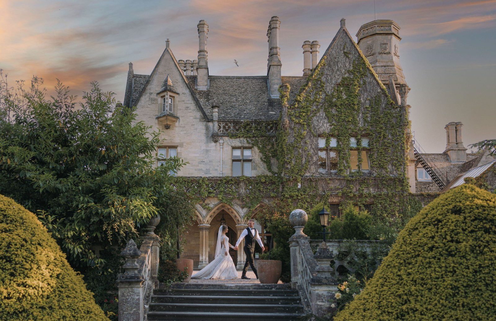 Manor By The Lake
