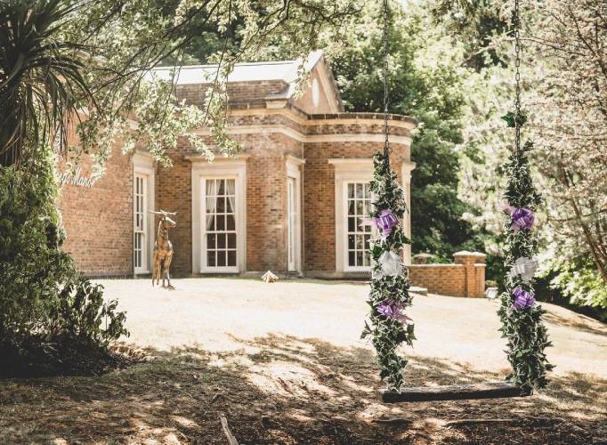 De Courceys manor Wedding Venue