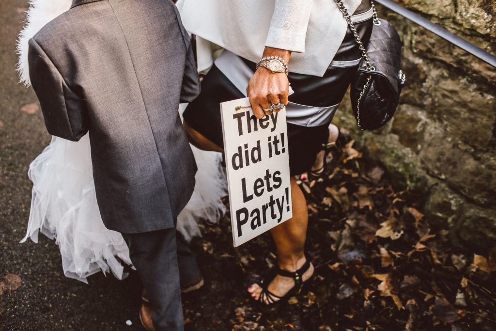 wedding party sign unsplash