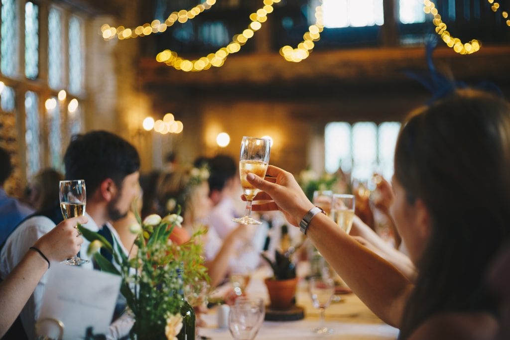 Best man speech jokes - table toasting