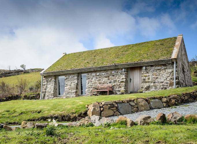 Mini moon cottage stays