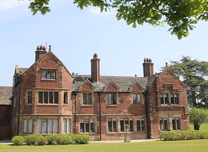 Outdoor Wedding Venues