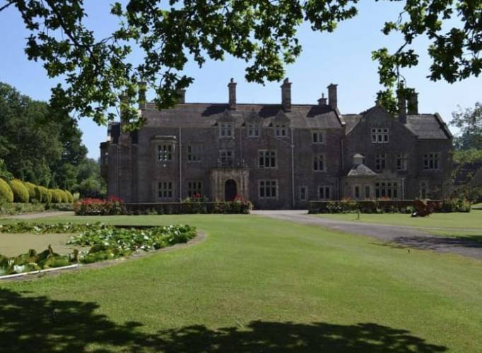 Outdoor Wedding Venues