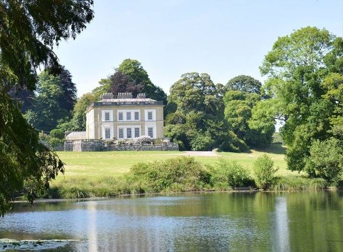 Outdoor Wedding Venues