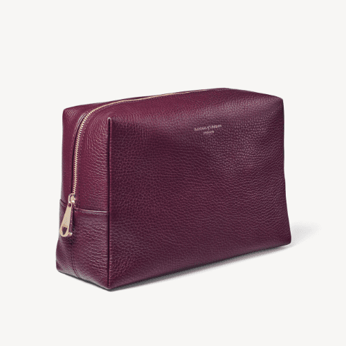 16. Mens wash bag