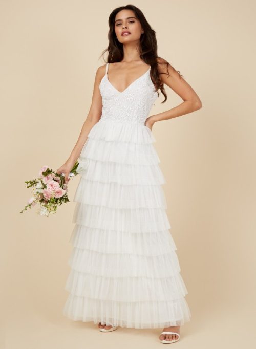 30 Stunning Beach Wedding Dresses You Will Love | For Better For Worse