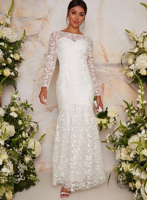 30 Stunning Beach Wedding Dresses You Will Love | For Better For Worse