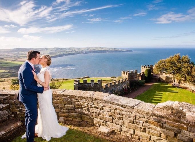 raven-hall-hotel-yorkshire-wedding-venue