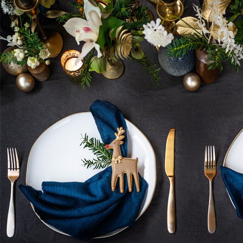 Table-setting-credit-Evoke-Pictures