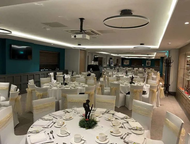 trophy-room-dinner