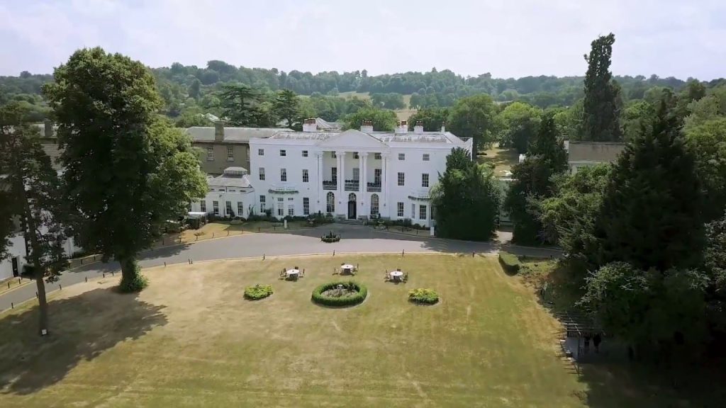 De-Vere-B-View