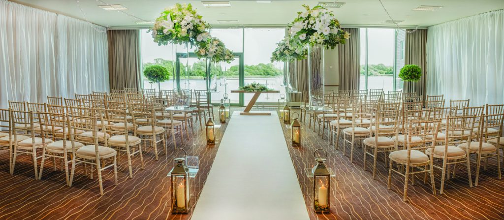de vere cotswold water park