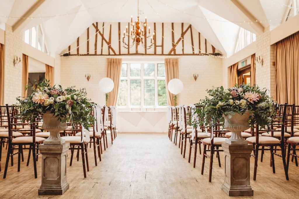 Top Wedding Venues to say I DO in Great hall wedding ceremony 17
