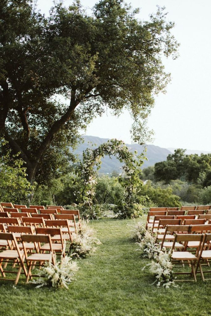Outdoor spring wedding